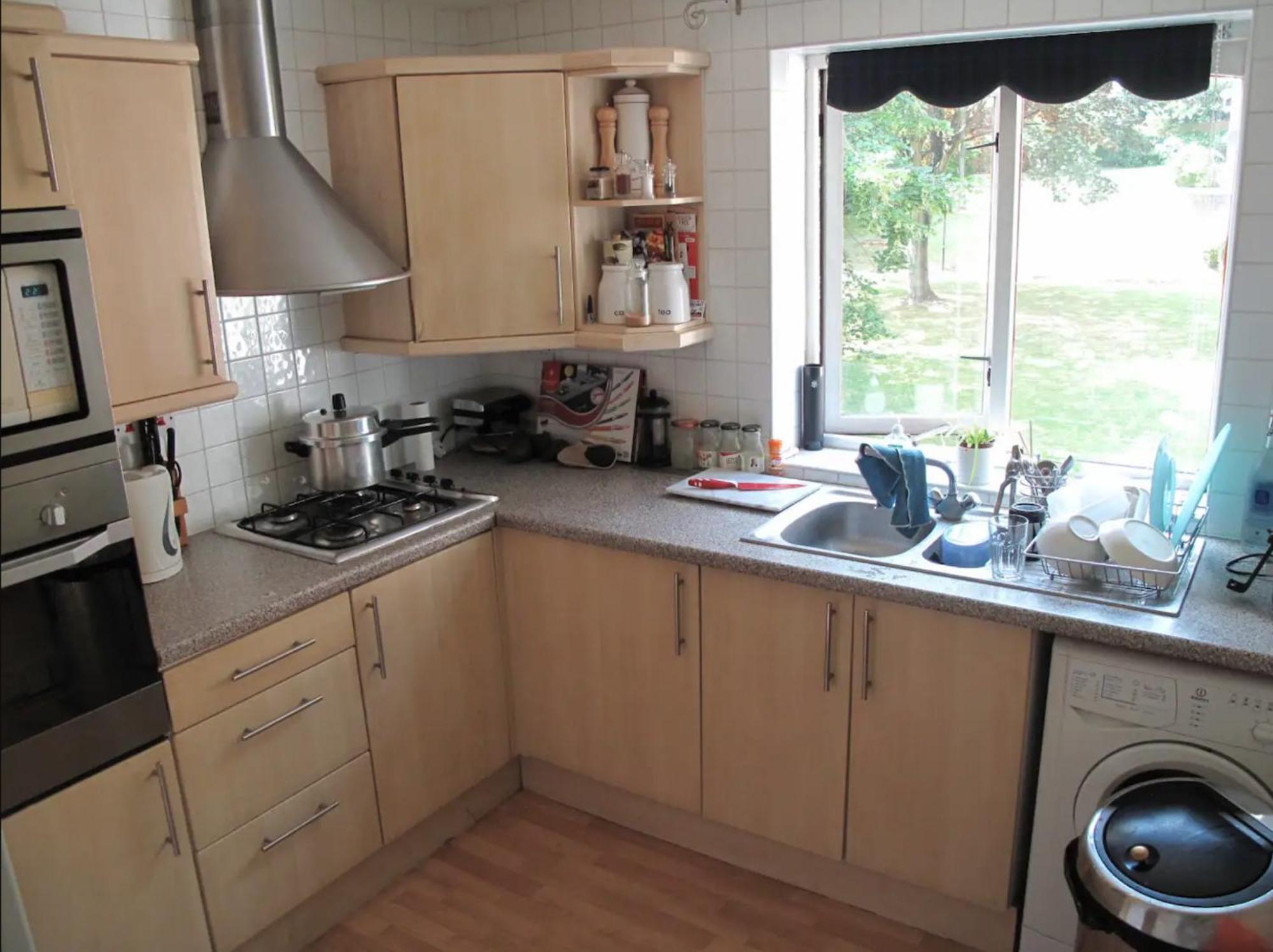 Stylish London Living With Free Parking In Super Host 5 Star * Finchley